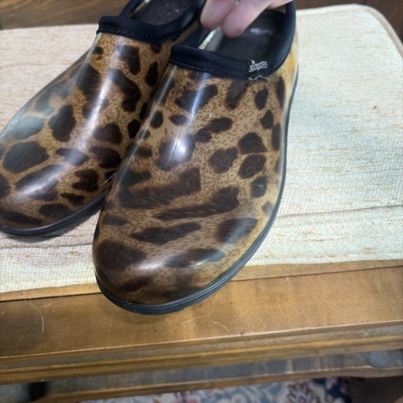 Women's Size 8 Sloggers Red Paisley Animal Print Lot Of 2 - Picture 15 of 16